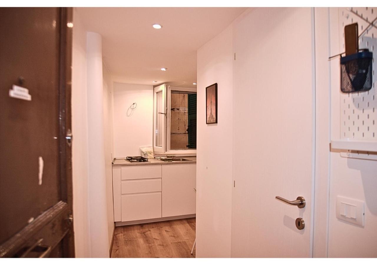 La Casa Di Aly Apartment Genoa Bagian luar foto