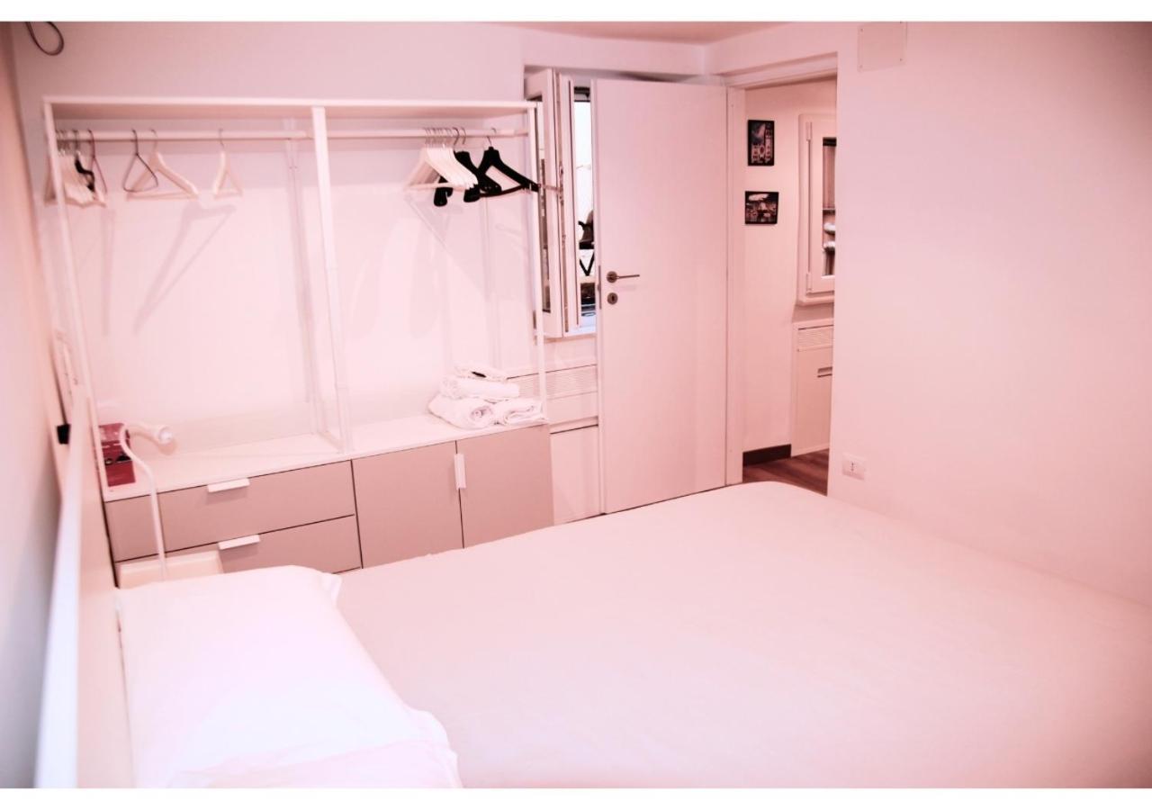 La Casa Di Aly Apartment Genoa Bagian luar foto